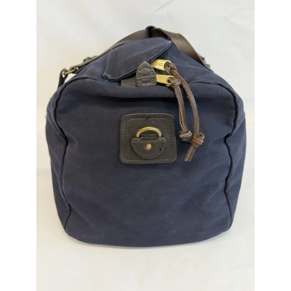 Filson Rugged Twill Duffle Bag| Medium (43L) Navy Blue Canvas and Leather USA
